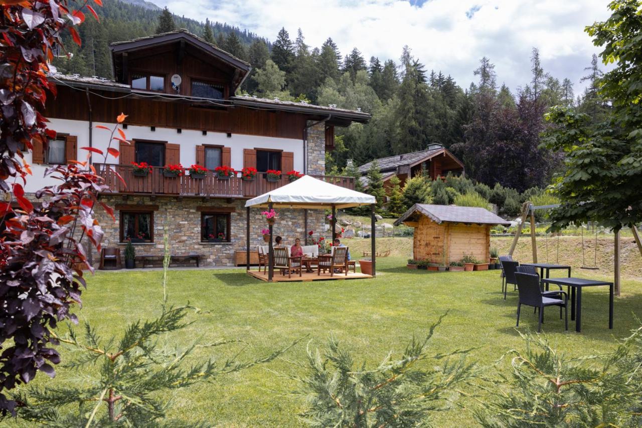 Le Reve Bed & Breakfast Courmayeur Ngoại thất bức ảnh