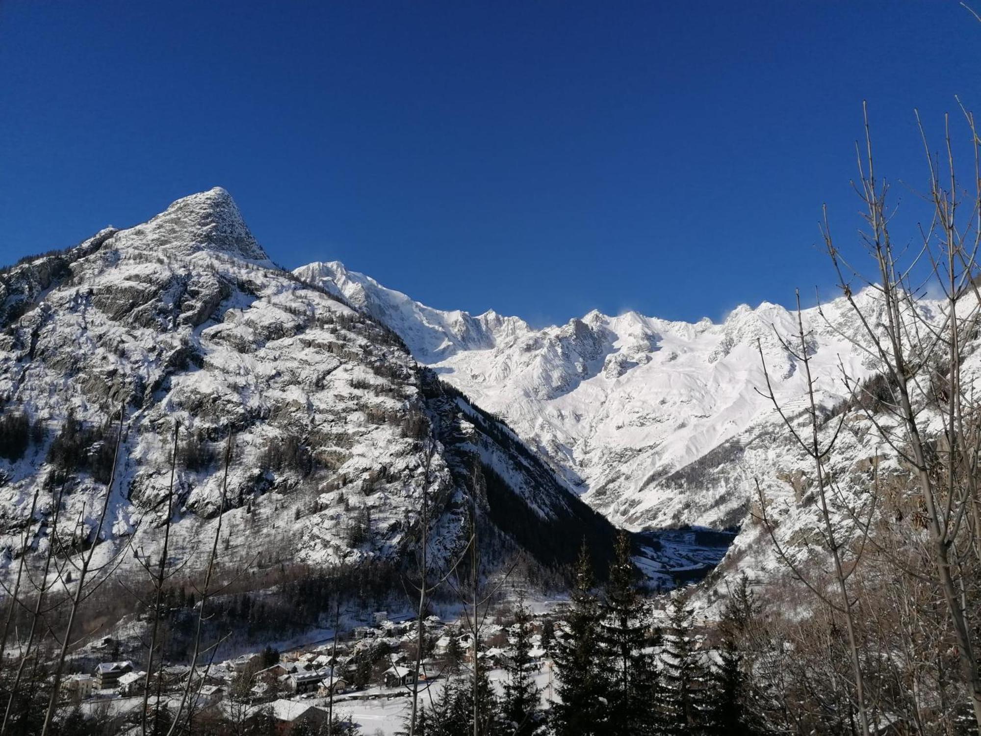 Le Reve Bed & Breakfast Courmayeur Ngoại thất bức ảnh